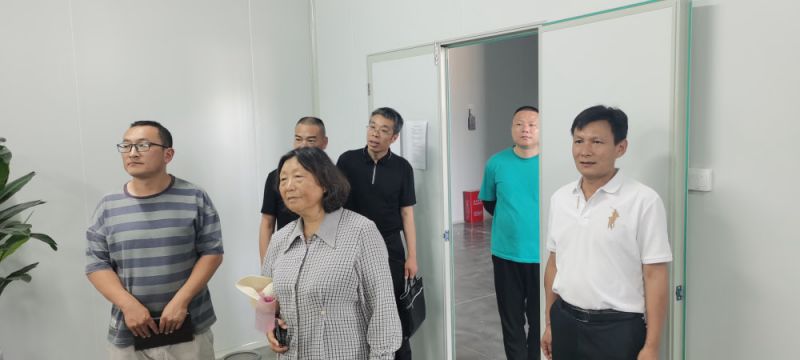 市農業農村局梁局長、產業科長戴禮